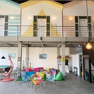 بيت شباب Hut, كوتا